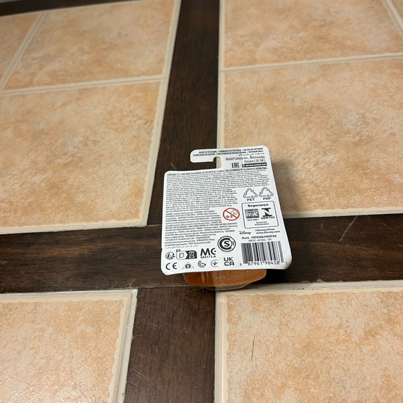 Disney Pixar The Incredibles Violet Mattel Micro Collection Figure 2.5" - Picture 3 of 4